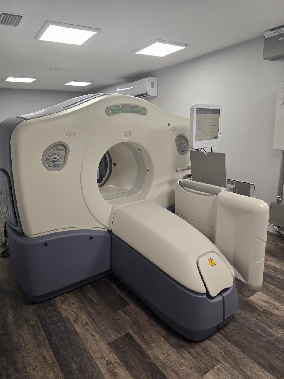 Cardiac PET/CT scanner